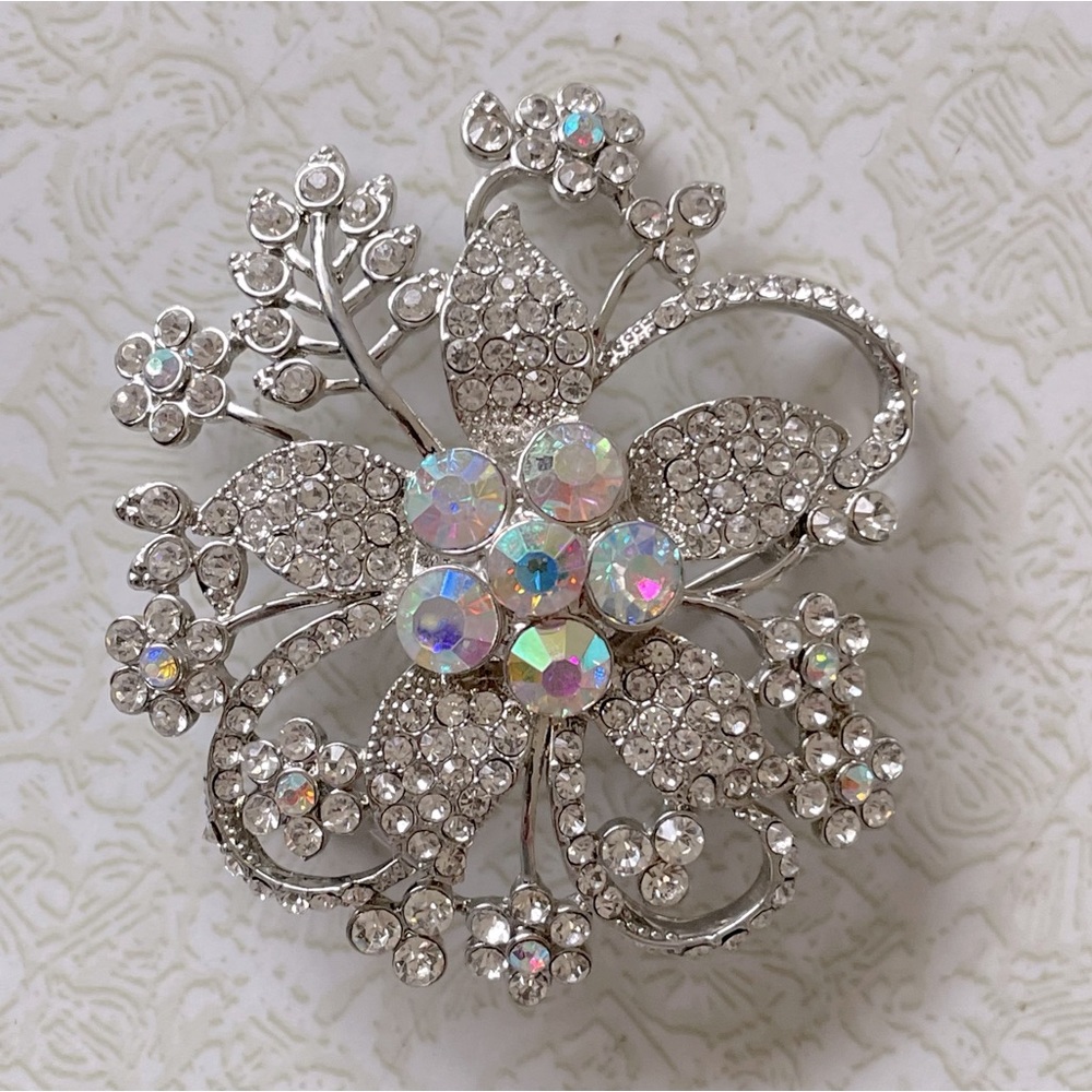 Vintage Aurora Borealis Rhinestone Brooch Silver Tone Floral